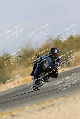 media/Jan-14-2024-SoCal Trackdays (Sun) [[2e55ec21a6]]/Turn 2 (1025am)/